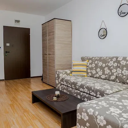 Апартамент Clara In Sarafovo By Flаt Manаger *