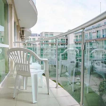 Апартамент Clara In Sarafovo By Flаt Manаger Бургас