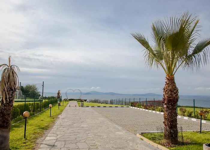 Апартамент Clara In Sarafovo By Flаt Manаger *